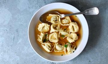 Tortellini in brodo